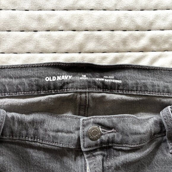 Old Navy WOW Boyfriend Jeans Sz 16 Short Mid Rise Washed Black Denim - Picture 5 of 7